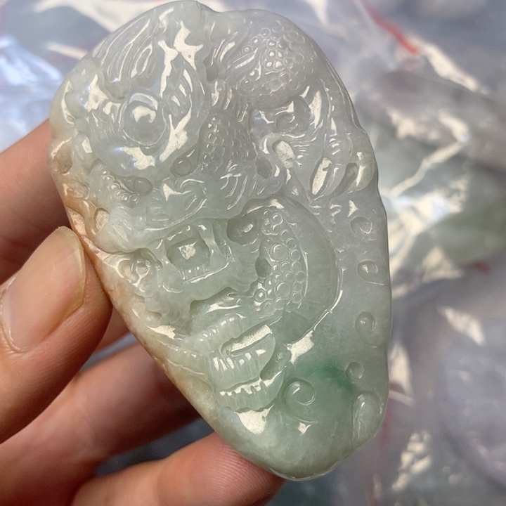 翡翠未镶嵌颈饰天然翡翠A货