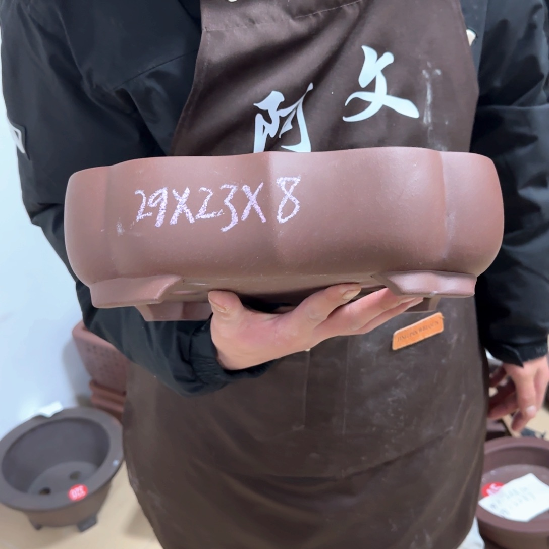 紫砂花盆呜呜呜呜