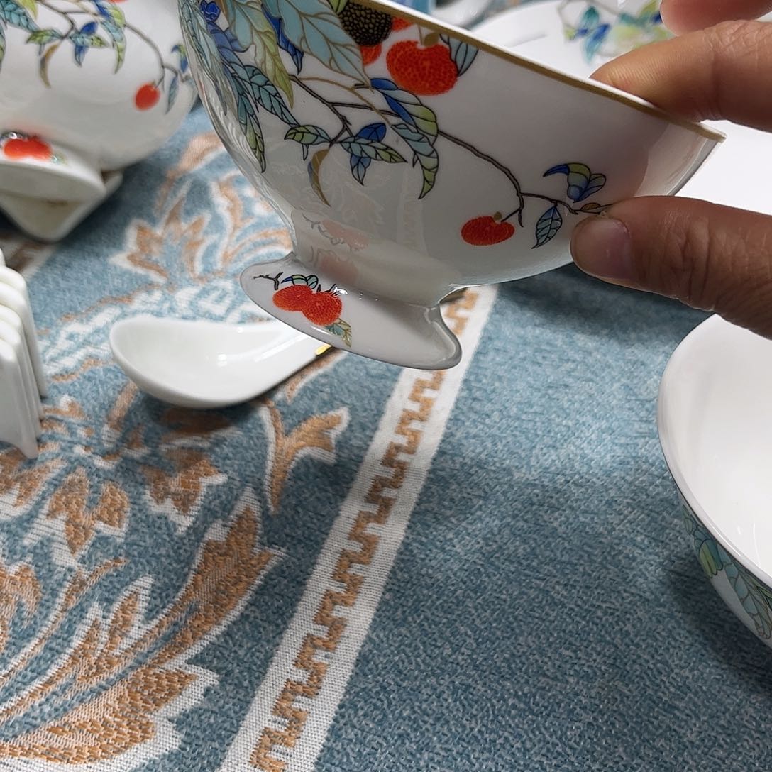 瓷片荔枝龙利碗六个4.5寸