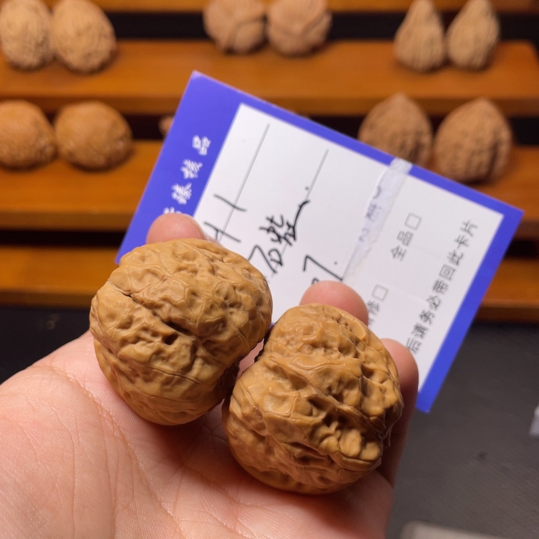 文玩核桃吊坠文玩