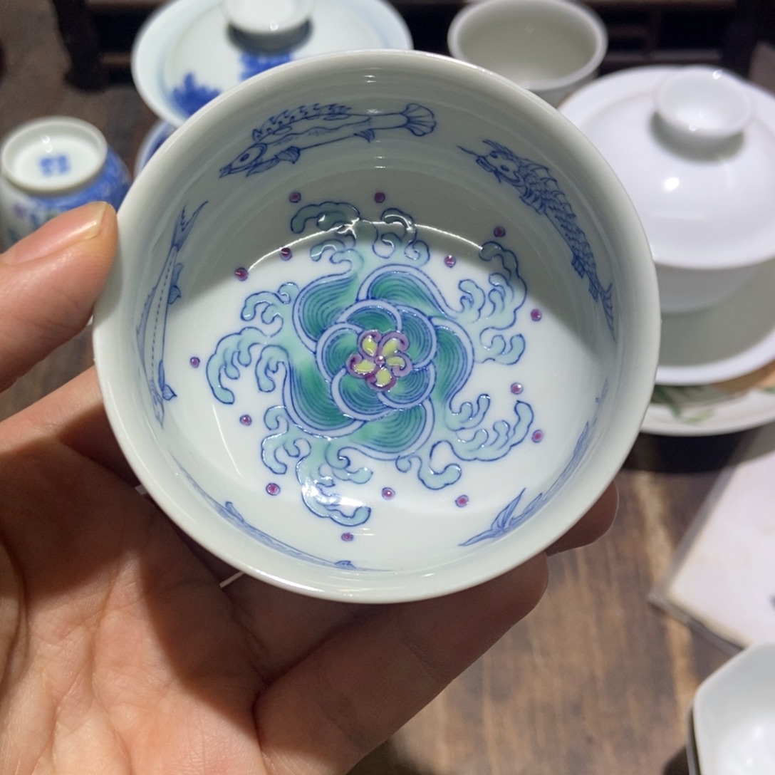 用***1陶瓷艺术品的制作