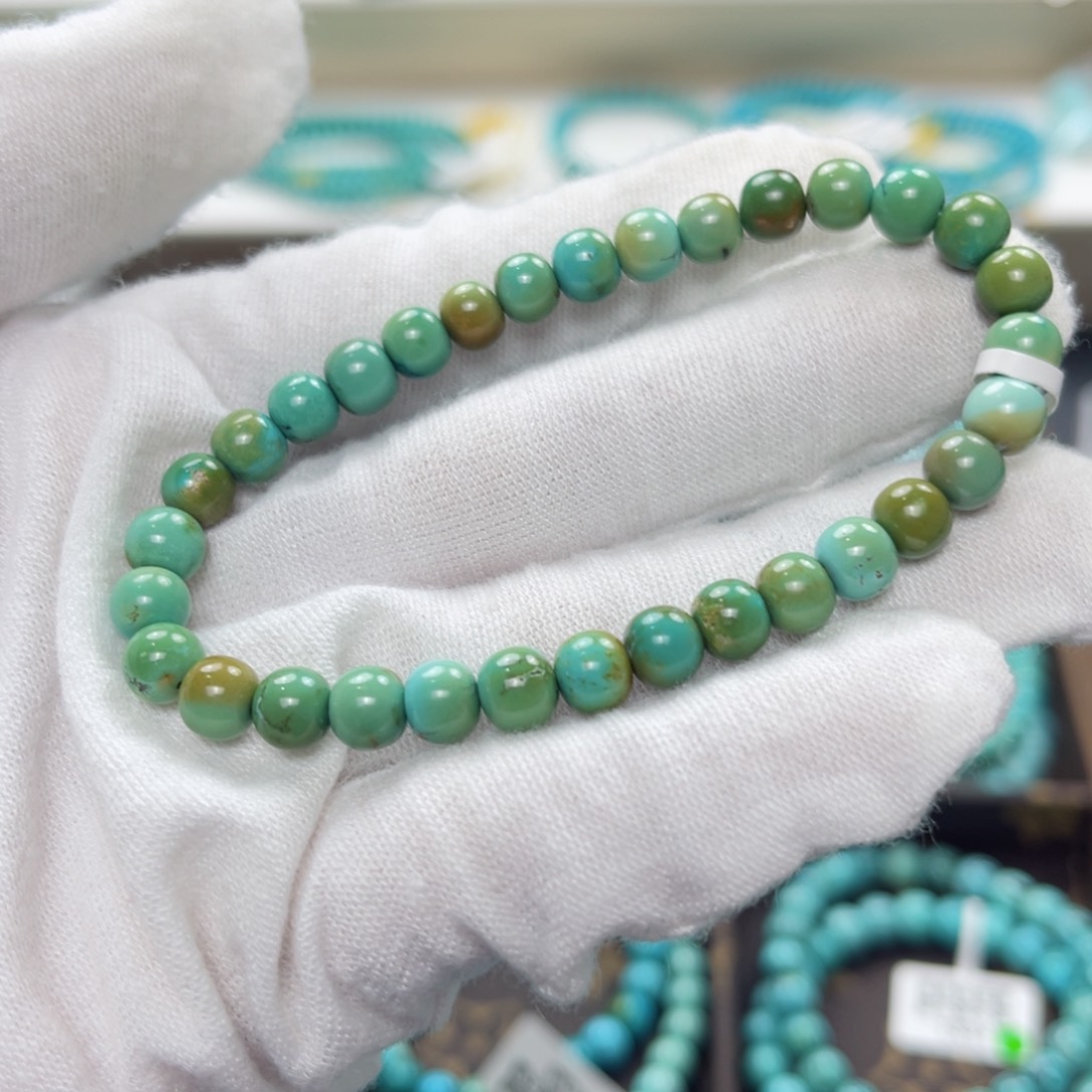 绿松石绿松石未镶嵌