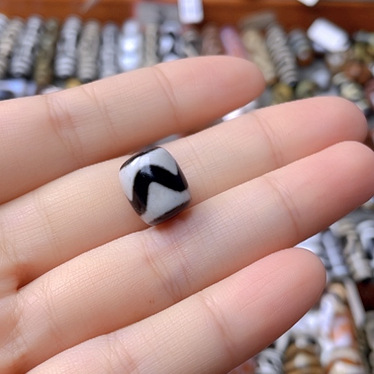 未镶嵌颈饰玛瑙/玉髓