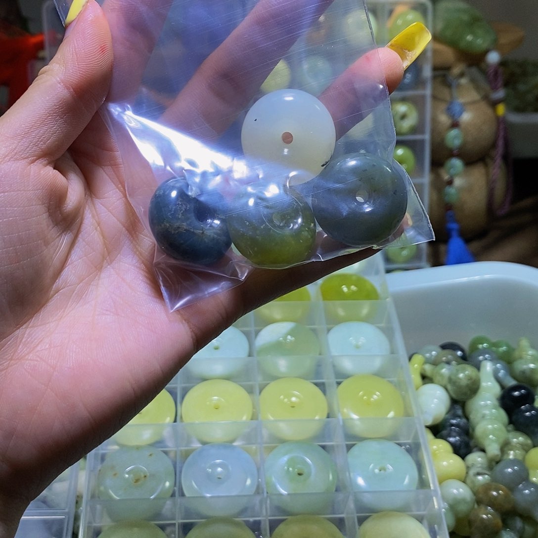 蛇纹石玉未镶嵌其他40