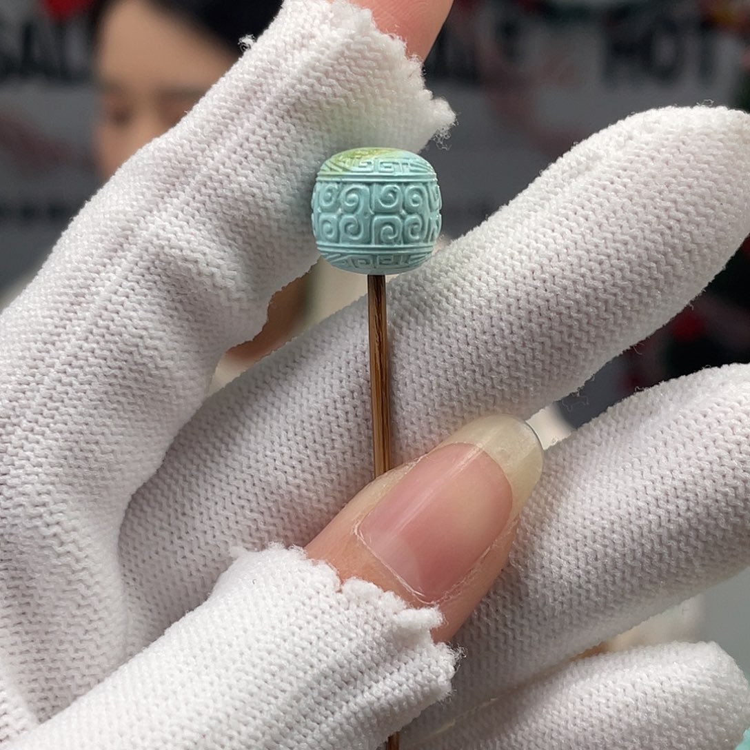 绿松石未镶嵌挂件