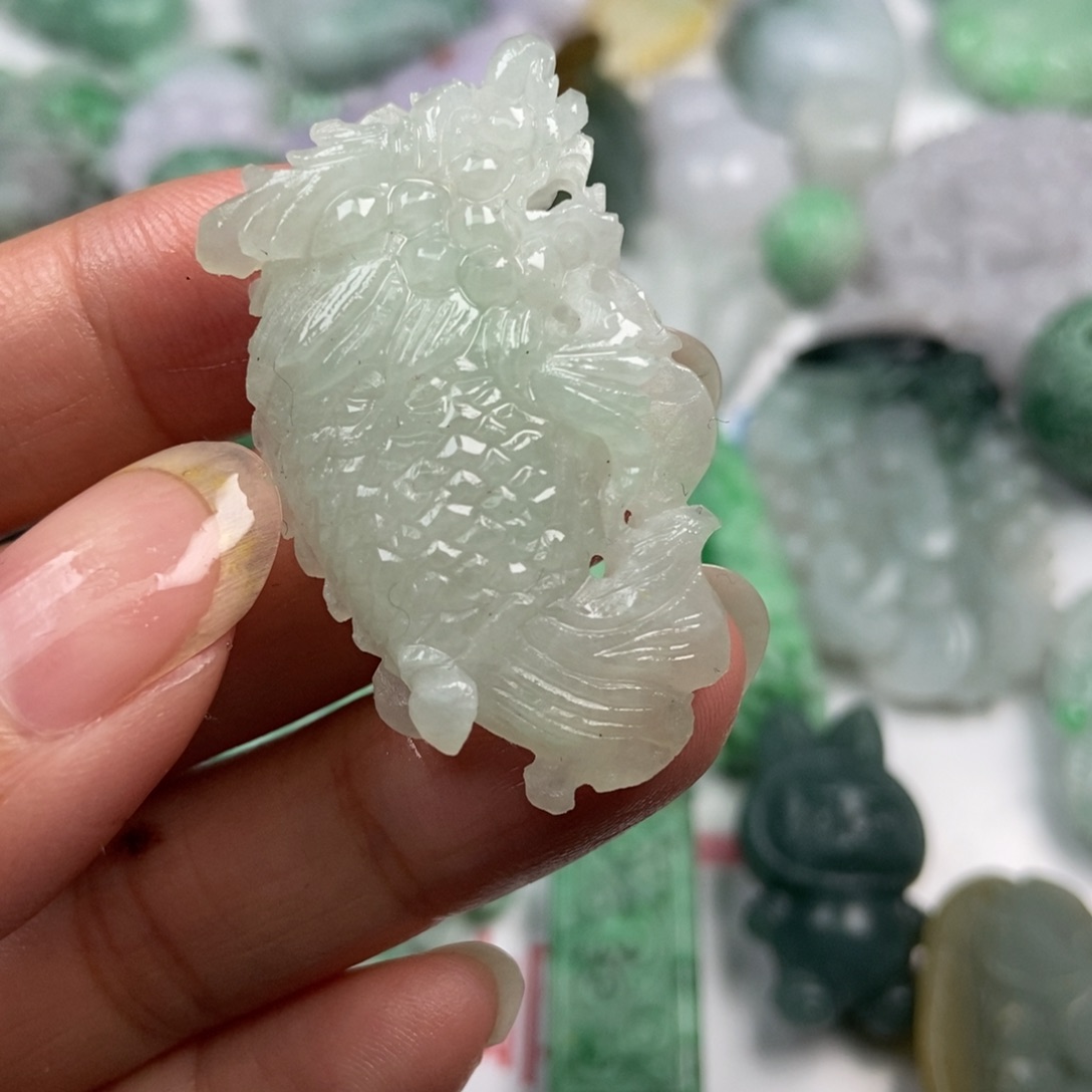 定制翡翠未镶嵌翡翠