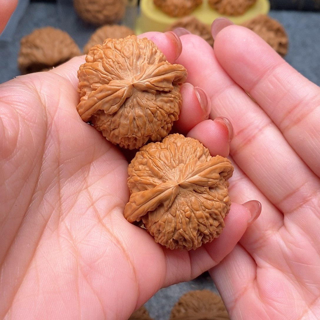 文玩核桃把件精品白狮子39+全品