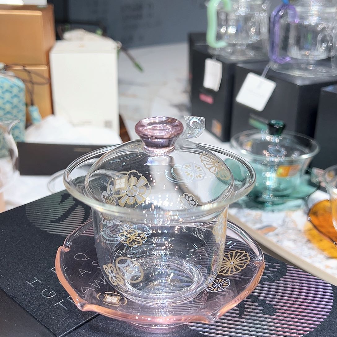 清***杨禾器粉色禾菏盖碗皮球花