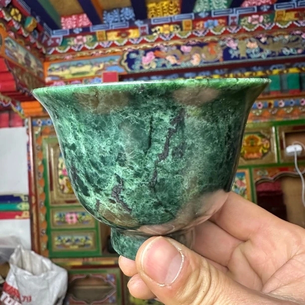 喇叭杯藏玉西藏雅鲁藏布江藏玉杯