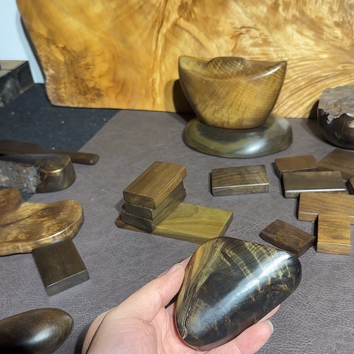 道***然阴沉木直播间一物一拍截图