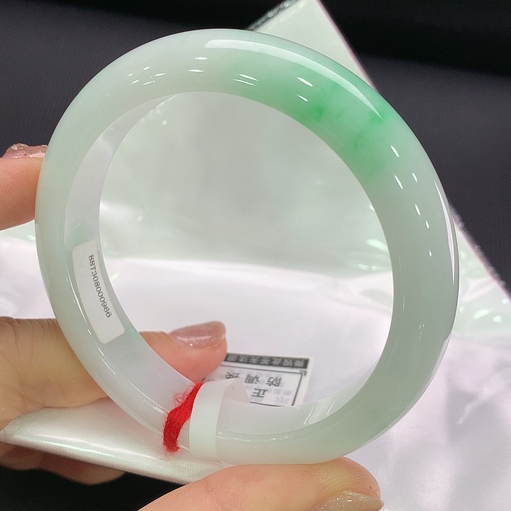 翡翠手镯未镶嵌正圈60-61