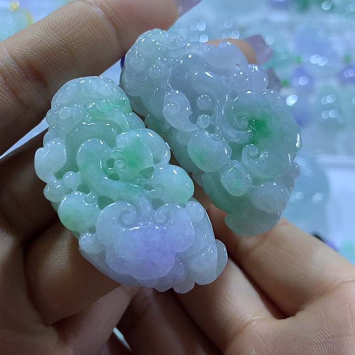 翡翠未镶嵌颈饰天然翡翠A货吊坠