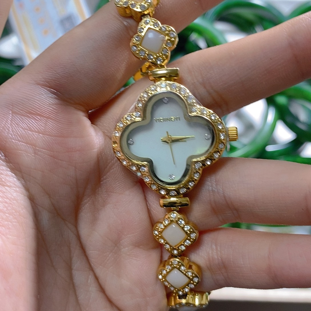 和田玉（碧玉）未镶嵌手链