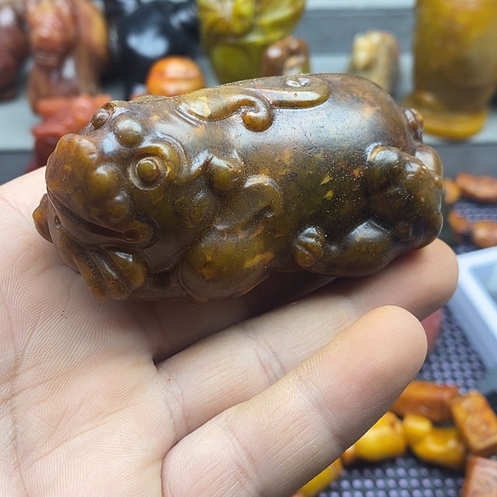 未镶嵌蛇纹石玉颈饰