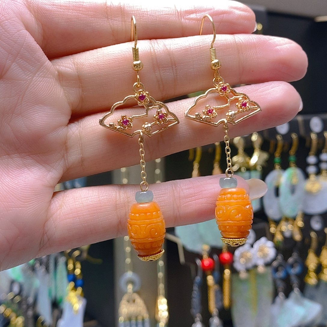 未镶嵌翡翠耳饰翡翠