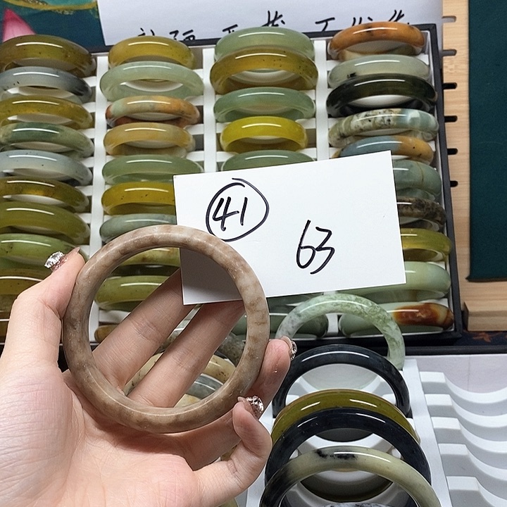 未镶嵌蛇纹石玉手镯