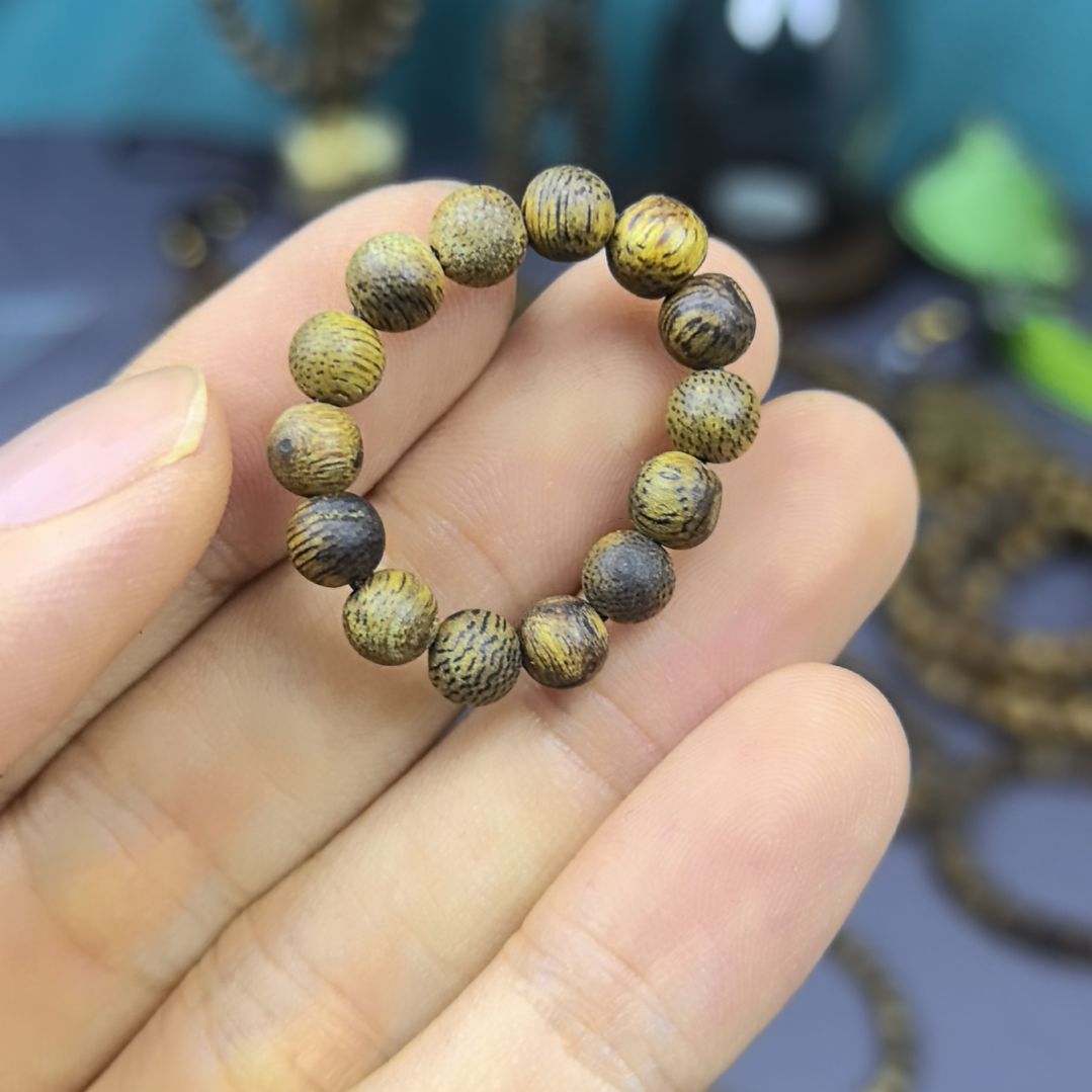 沉香碎屑沉香戒指