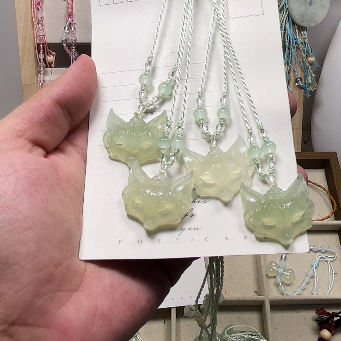 蛇纹石玉合金颈饰