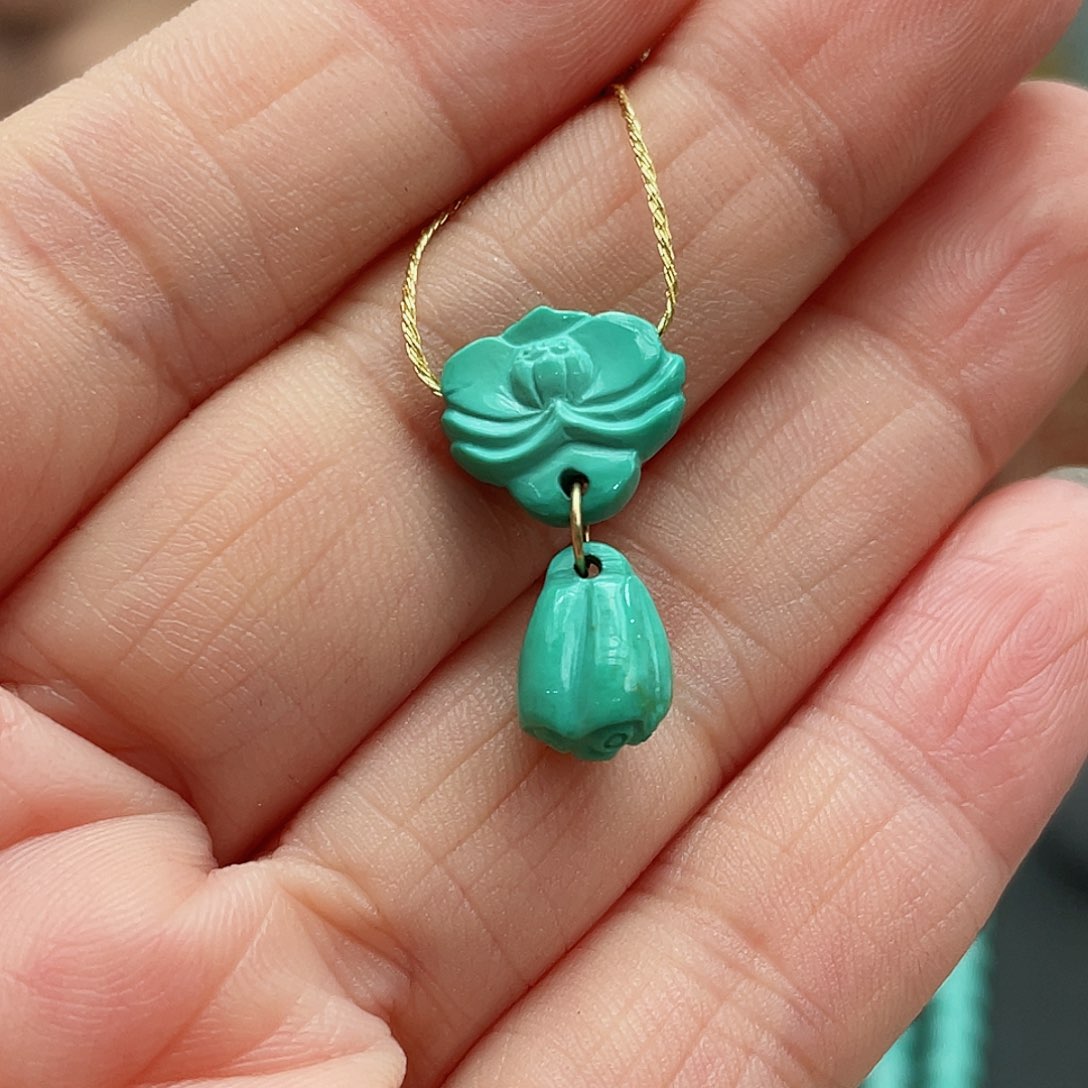 绿松石颈饰未镶嵌