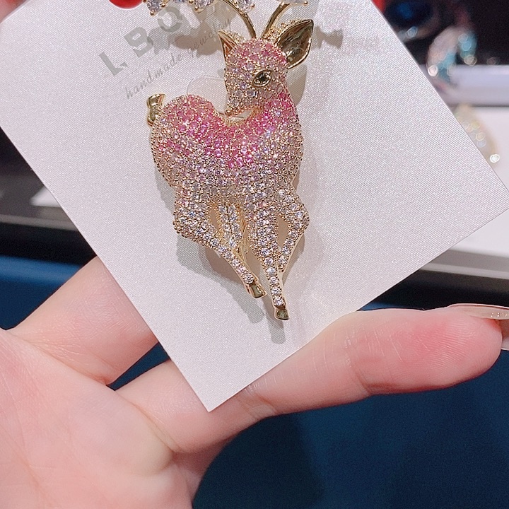 锆石铜合金粉色小鹿胸针
