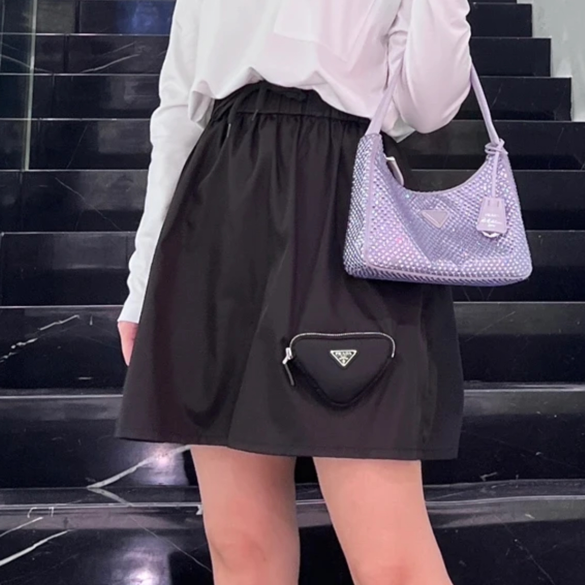 99新 Prada/普拉达 普拉达黑色半裙 38码 