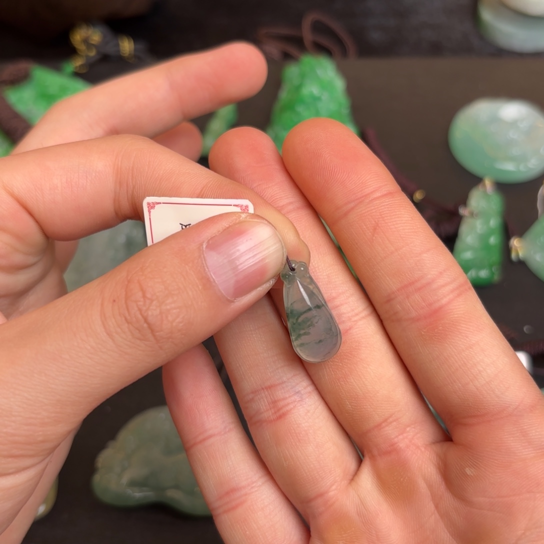 翡翠未镶嵌颈饰天然缅甸翡翠a货