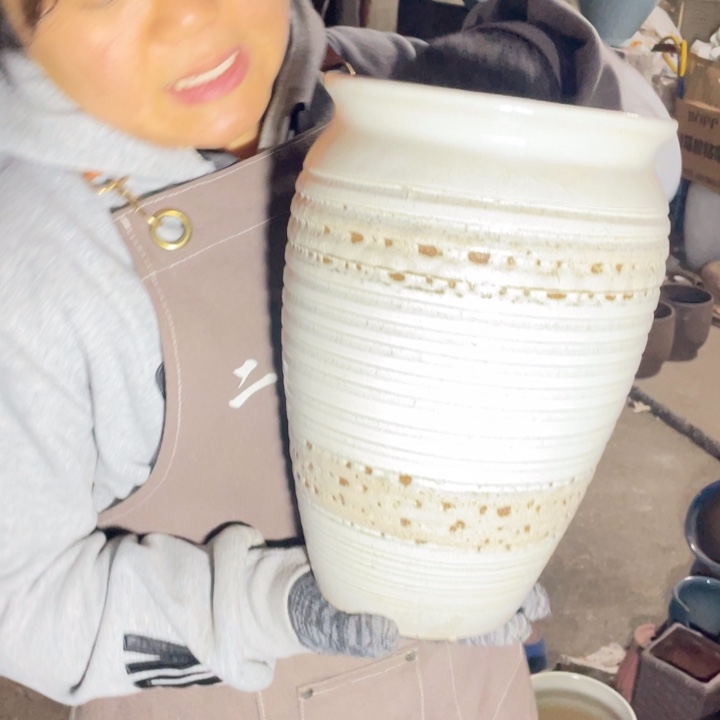 花盆紫砂口20高31瑕疵瑕疵