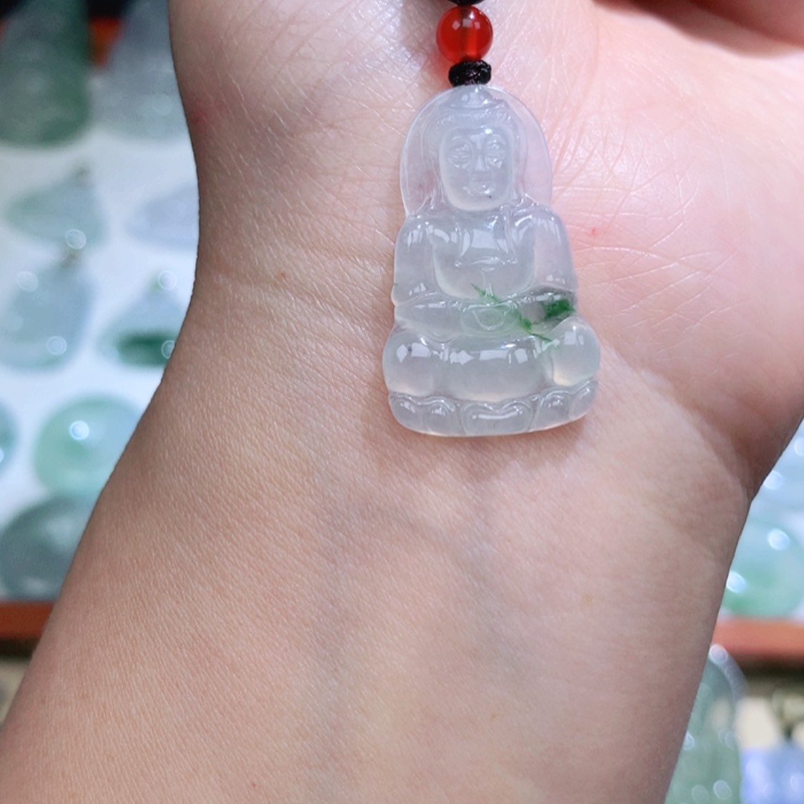 【闪购商品】翡翠颈饰未镶嵌观音