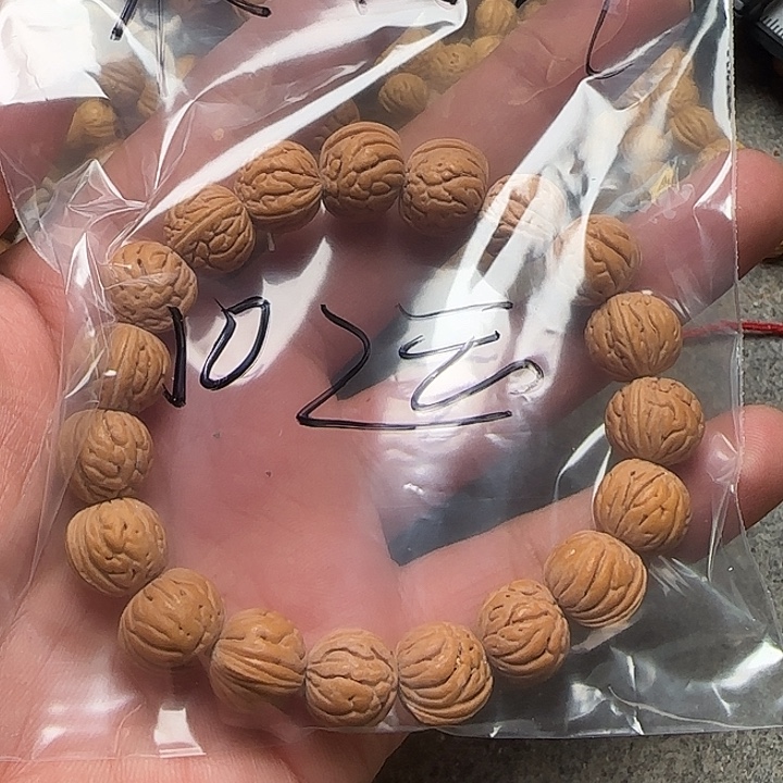 来***光野生桃核肌肉纹桃核