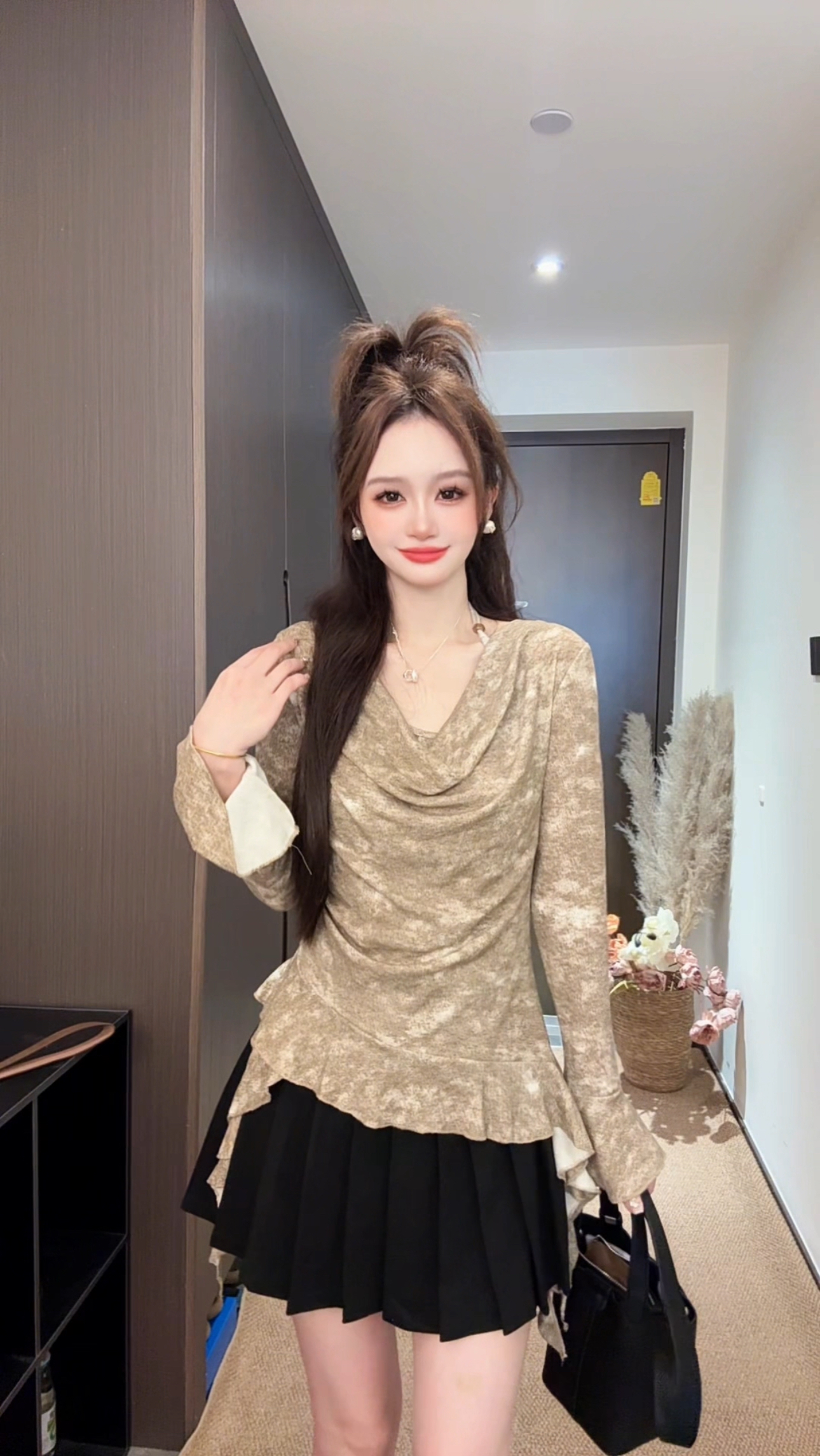2025新款女秋季气质不规则法式荡领晕染上衣修身显瘦高级感假两件