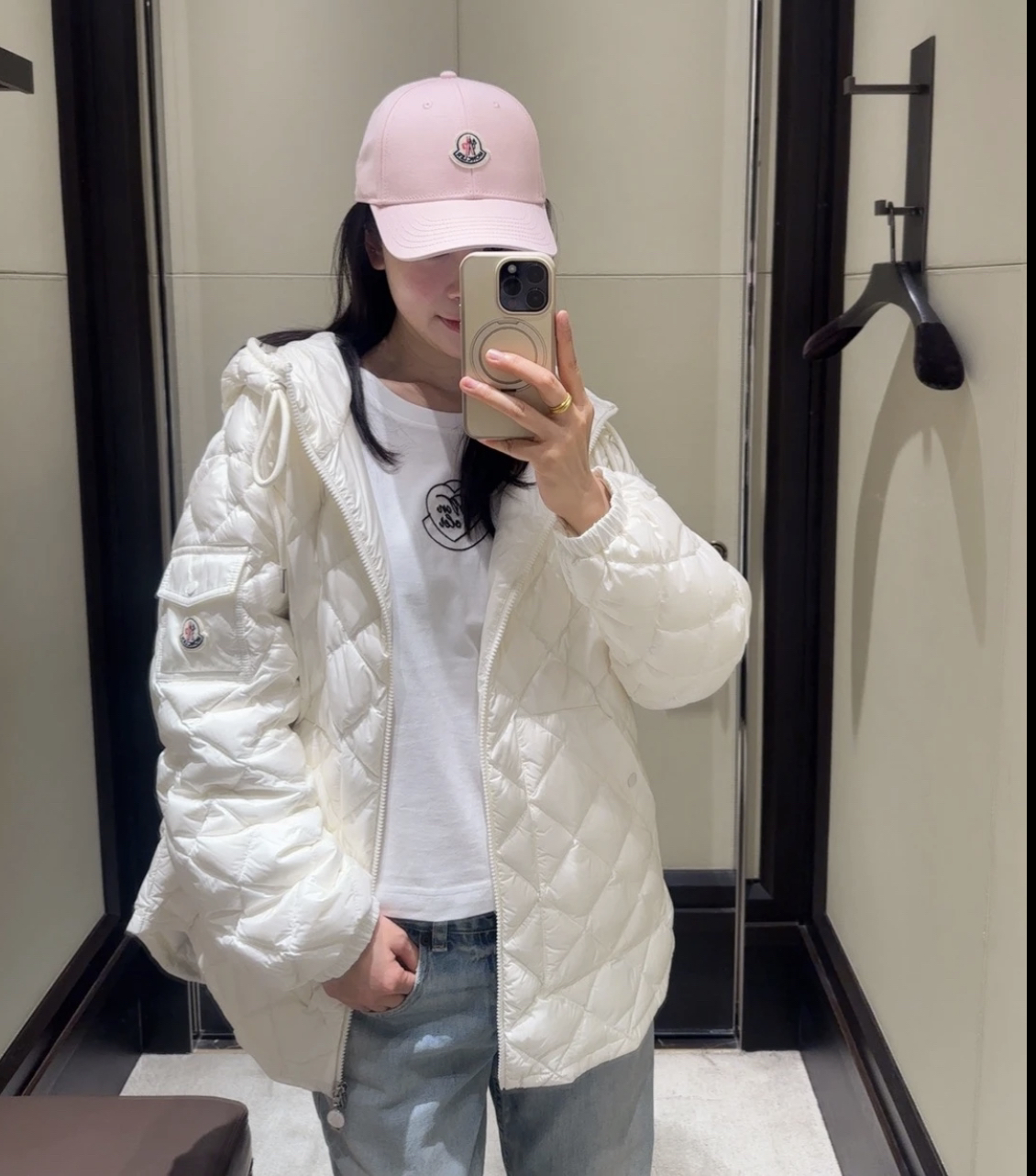 99新 MONCLER qq730 锦纶/鹅绒 23sscamincia系列菱格羽绒服 38码