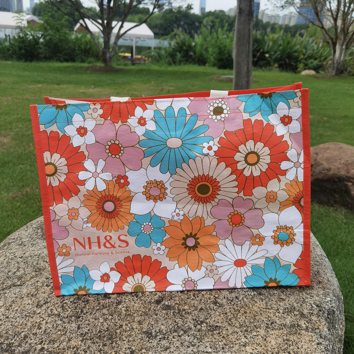 外贸日单花朵防水编织袋时尚环保购物袋手提袋单肩包39*30*16cm