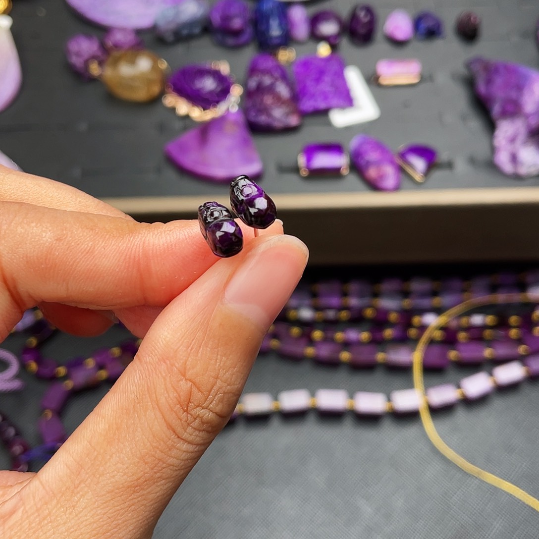 苏纪石（舒俱来）耳钉银S925镶嵌