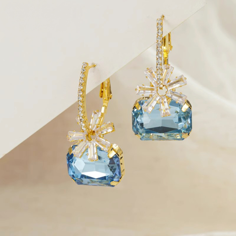 铜合金合成锆石耳饰 精致时尚蓝色花朵耳扣轻奢高级感气质耳环