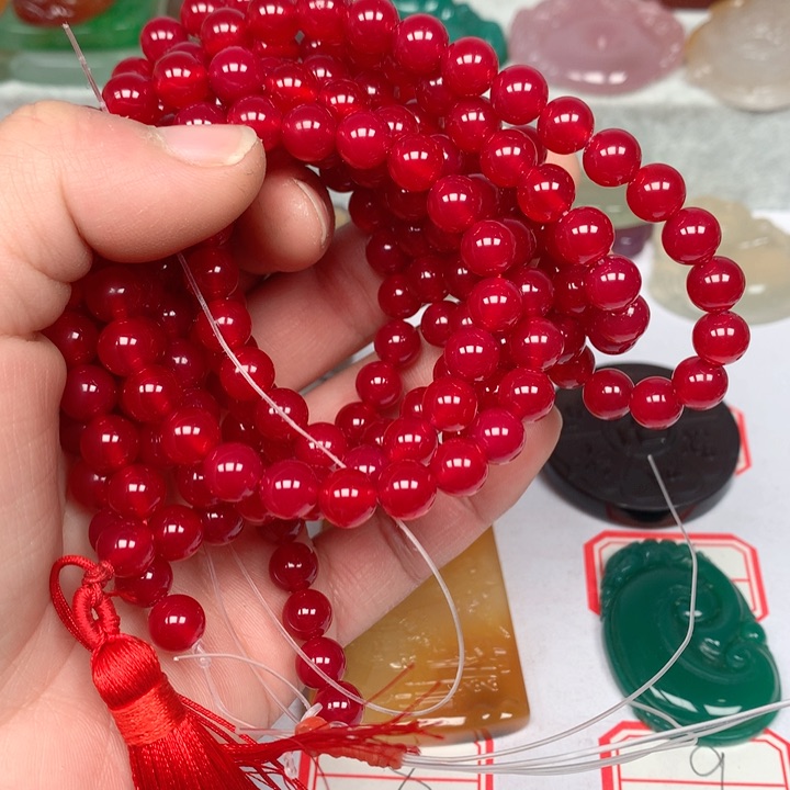 玛瑙/玉髓颈饰未镶嵌不**衷