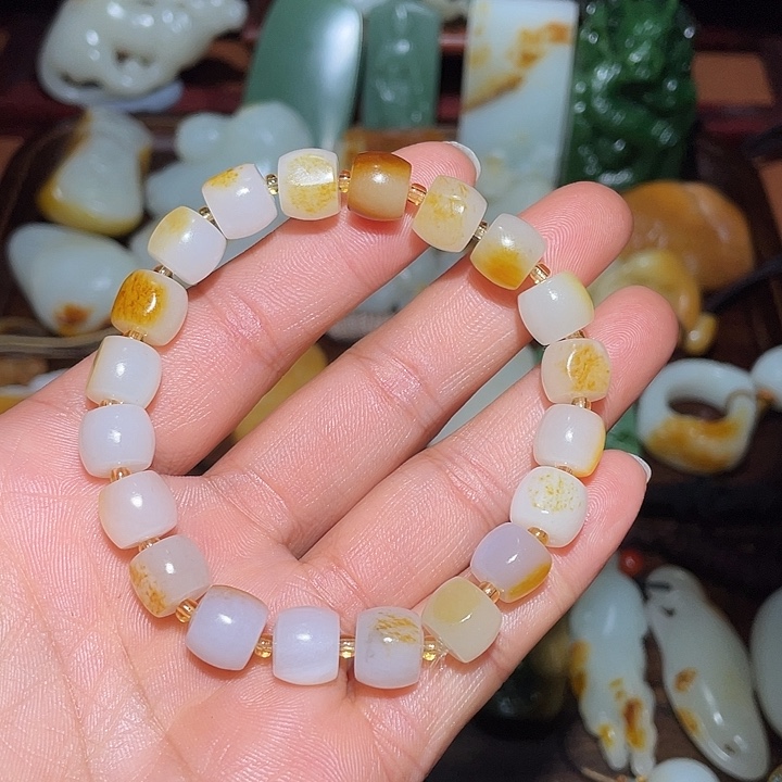 和田玉颈饰未镶嵌卡****西