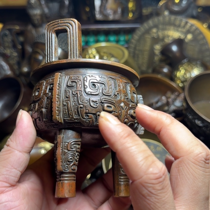 铜器摆件收收藏藏
