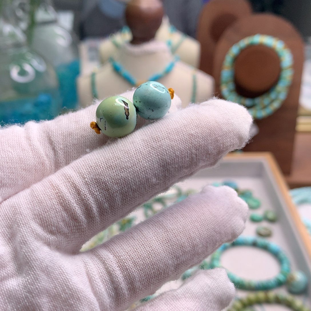 绿松石未镶嵌饰品