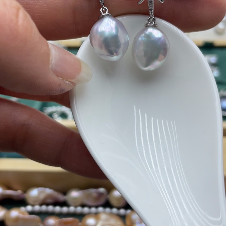 淡水珍珠耳饰合金