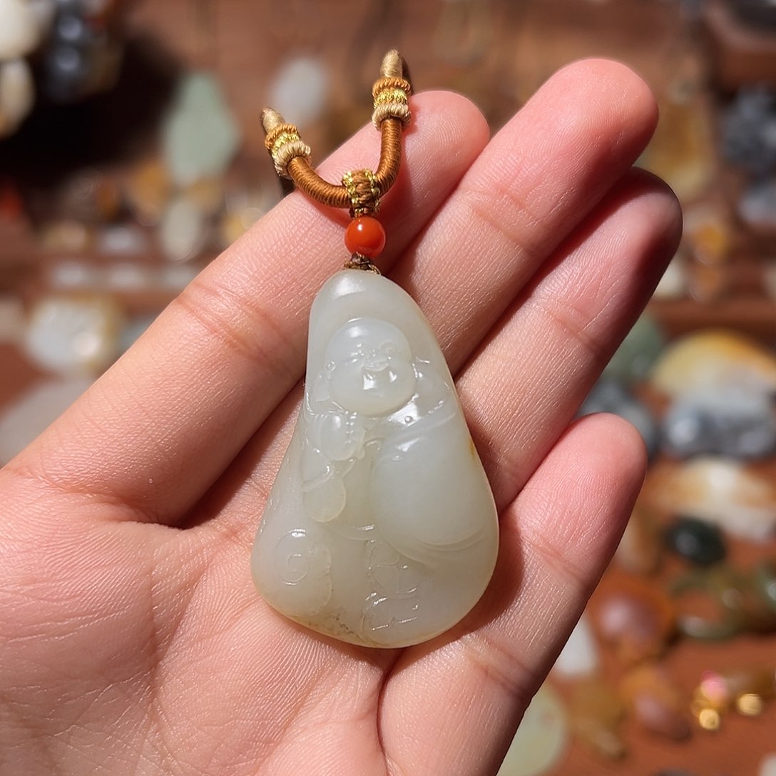 和田玉颈饰未镶嵌