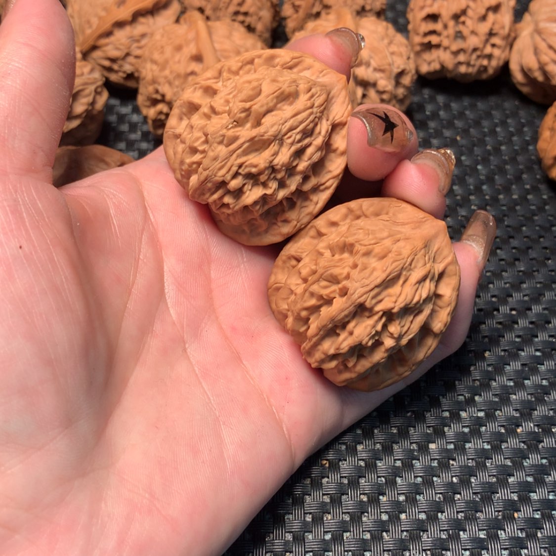 【闪购商品】文玩核桃吊坠虎头