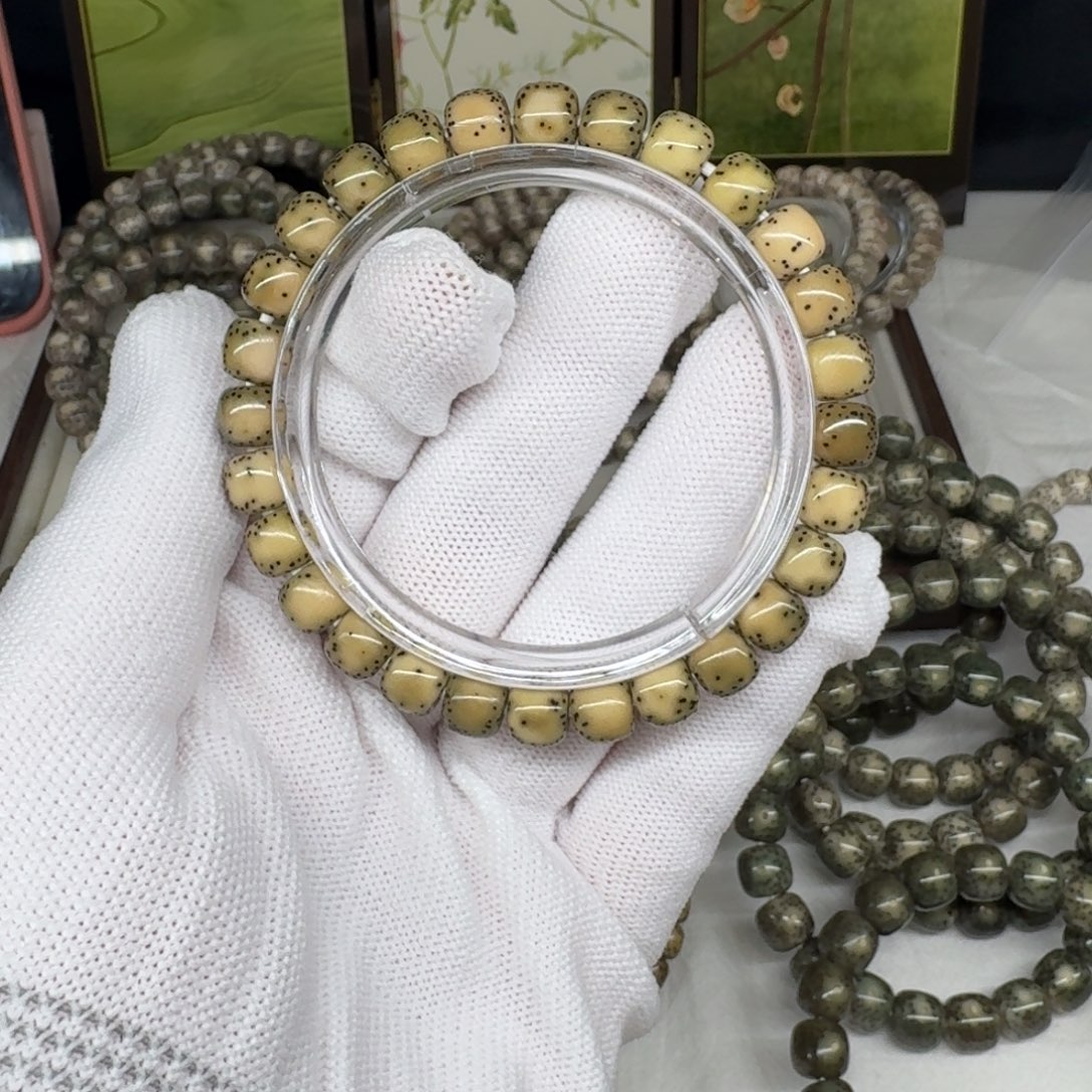 星月菩提吊坠石玉料半壁江山大留白9