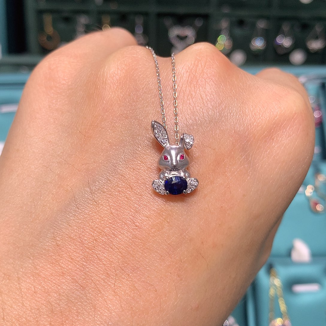 蓝宝石颈饰18K金镶嵌