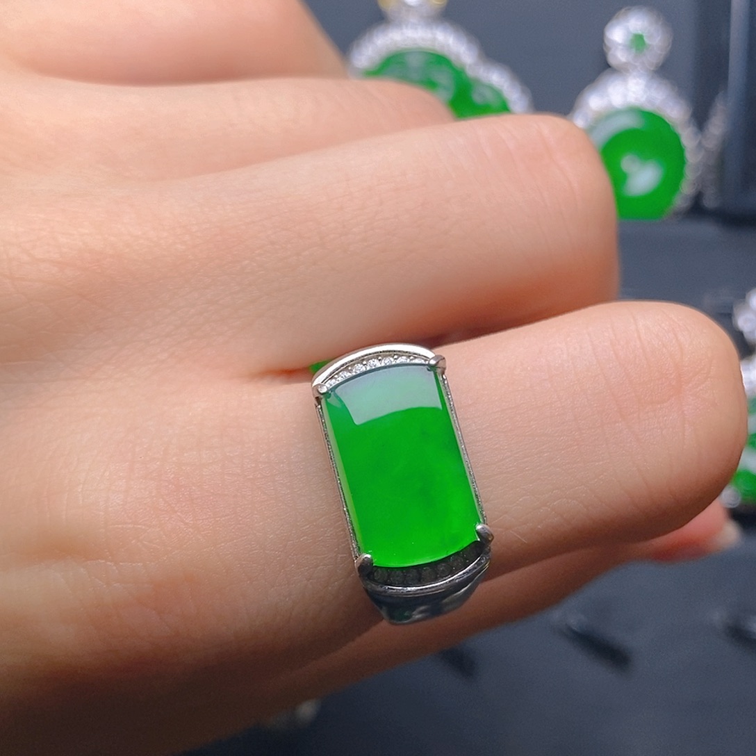 翡翠戒指银S925镶嵌