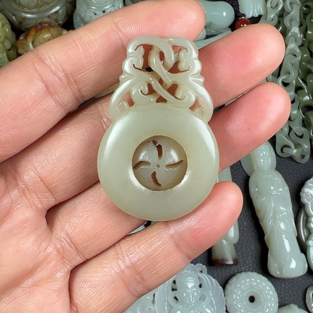 和田玉未镶嵌吊坠(不含链)