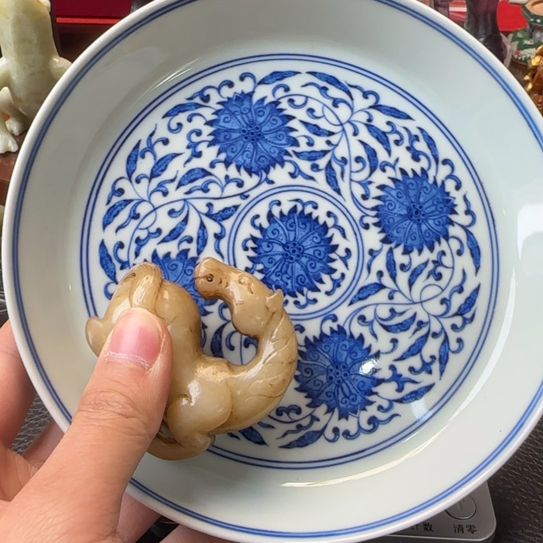 瓷片瓷器的造型也非常