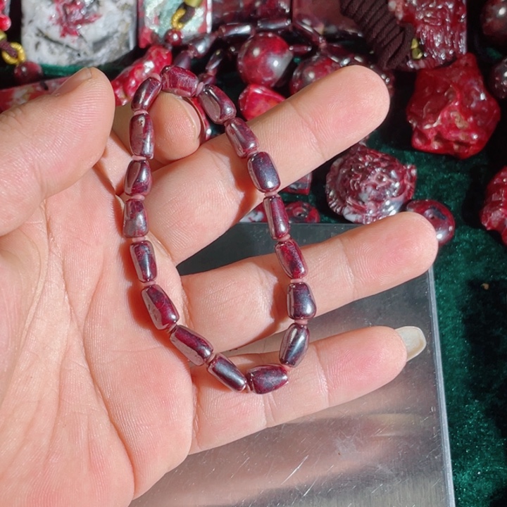 天然辰砂@***?原石首饰