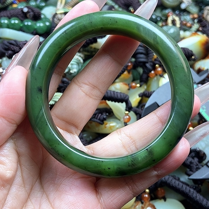 和田玉颈饰未镶嵌57