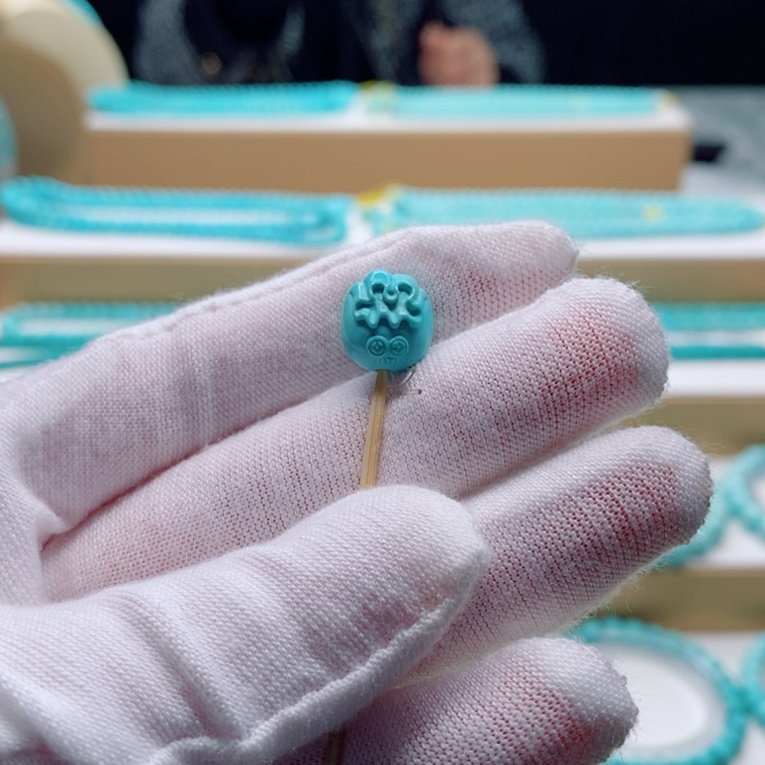 绿松石吊坠未镶嵌