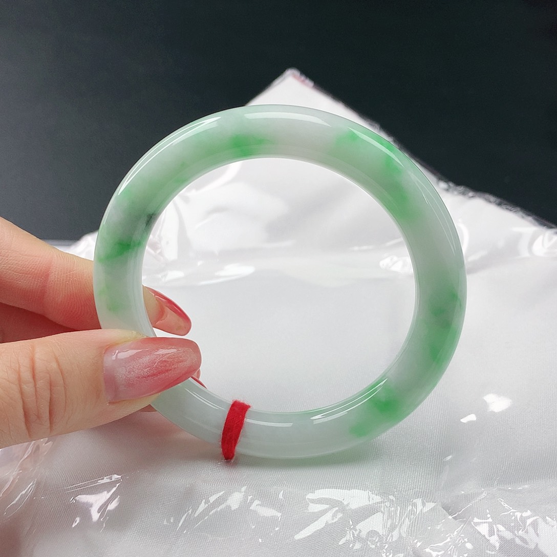 翡翠手镯未镶嵌翡翠029